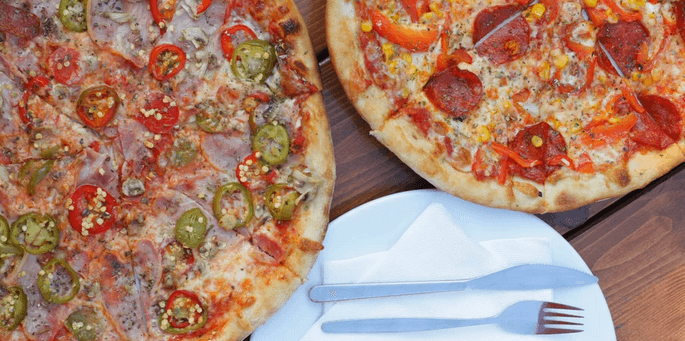 2× pizza o průměru 33 cm 