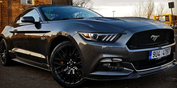 Jízda v Mustangu GT 5.0