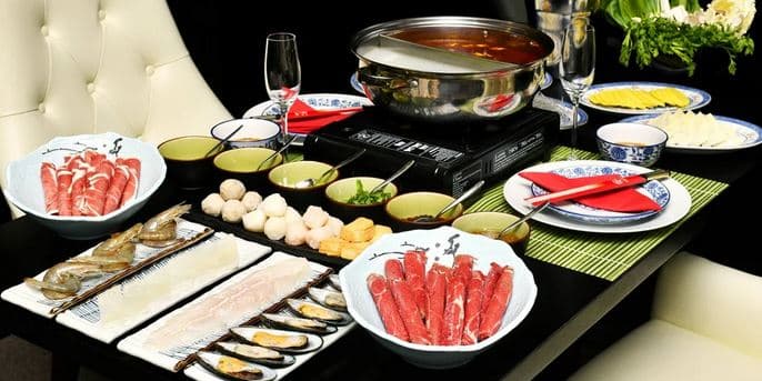 Hot pot menu pro 2 + láhev prosecca 