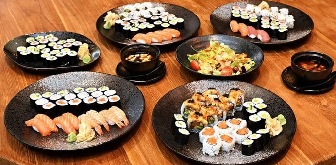 Maki Lover: 24 ks sushi