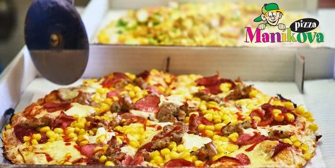 Dvě poctivé Maníkovy pizzy