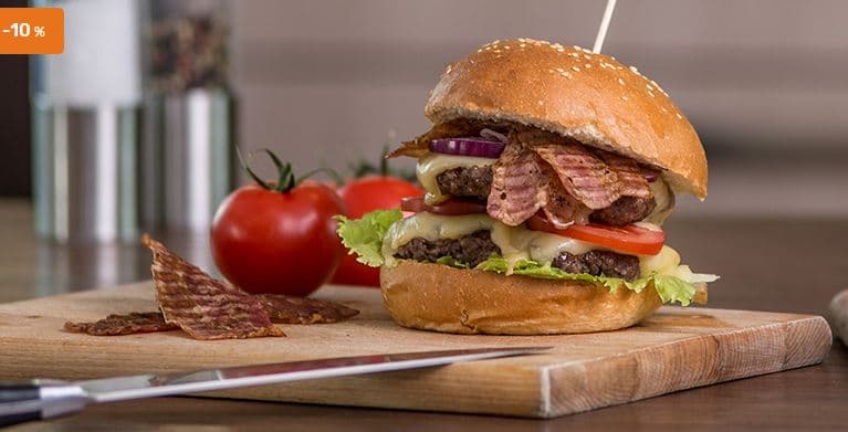 Bouda Burger, hranolky, dip a nápoj pro 1 osobu
