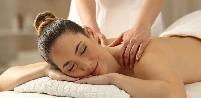 Relaxační masáž včetně aromaterapie