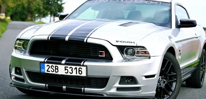 30 min. spolujízdy ve Fordu Mustang 