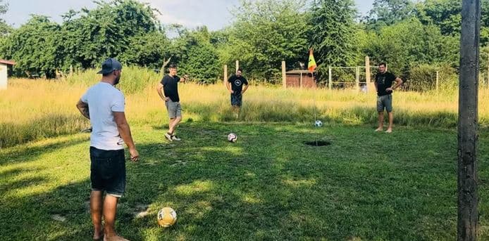 Šestnáctijamkové hřiště na FotbalGolfu