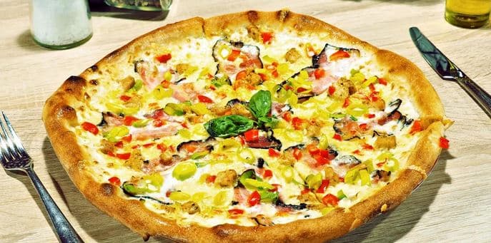 2× pizza (ø 32 cm) podle výběru