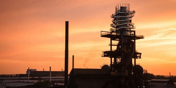 Vstup na Bolt Tower a láhev vína pro dva 