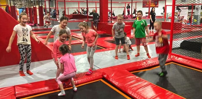 Nové trampolínové centrum se spoustou atrakcí 