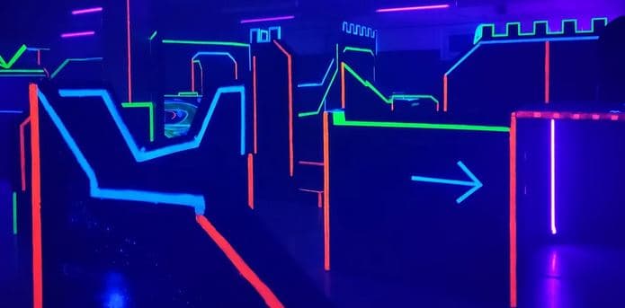 15 minut laser game pro jednoho hráče