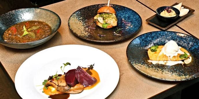 Degustační menu v kosmopolitní restauraci