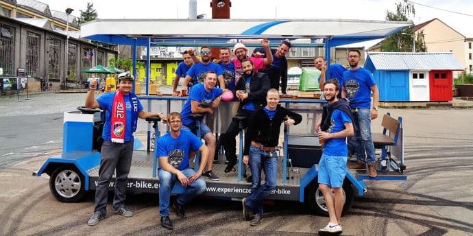 1,5hodinová jízda na Beer Bike pro 1 osobu 