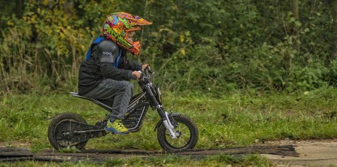 Elektrické motorky na půjčení pro děti