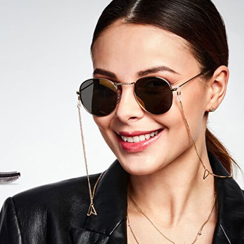 Sluneční brýle zdarma k nákupu Maybelline