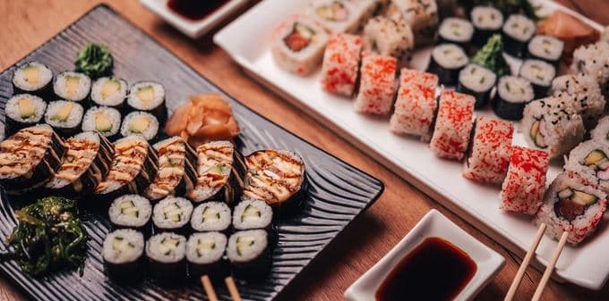 Čtvero sushi menu