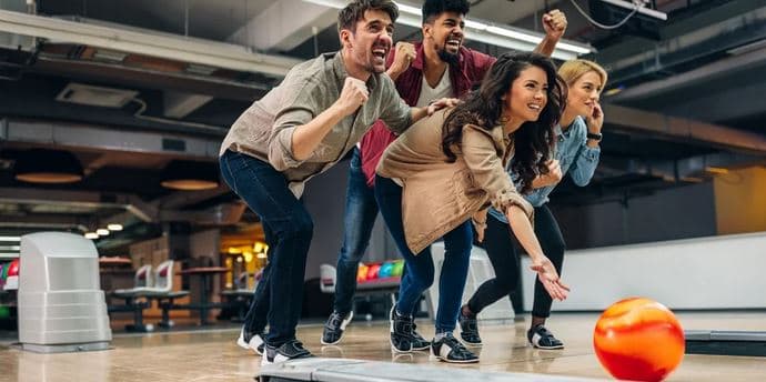 Hodina bowlingu pro partu