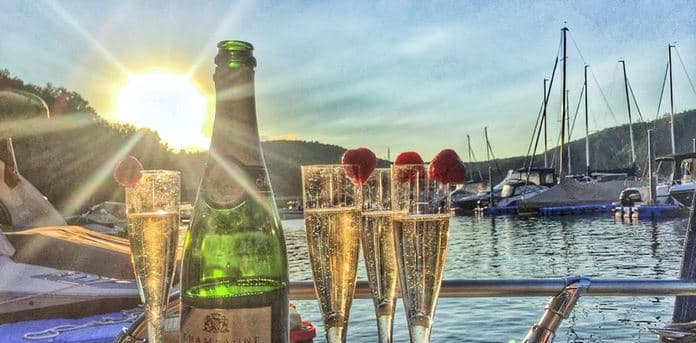 Romantická plavba pro pár, 3 lahve prosecca