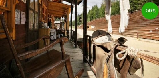 Noc v kempu největšího přírodního zábavního areálu