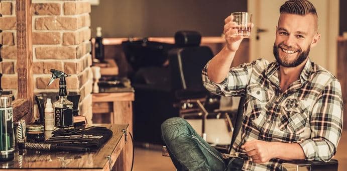 Barber péče a sklenka Jack Daniel's Tennessee 
