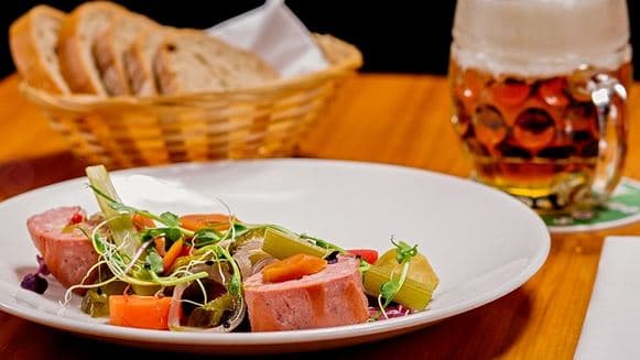 Voucher v hodnotě 1 000 Kč do restaurantu Salut