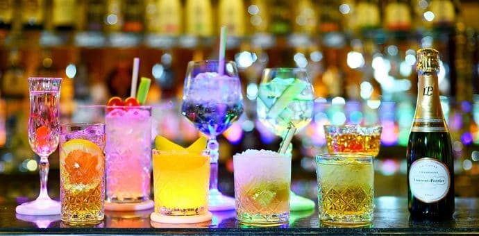 Drinky a drobné občerstvení pro 1