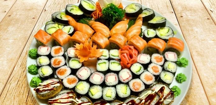 Special sushi set (24 ks)