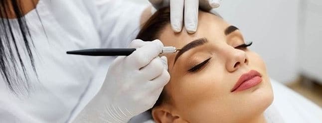 Barvení obočí speciální metodou Brow Master 