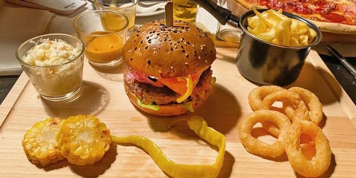 Burger menu pro jednu osobu 