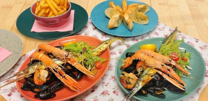 Sklizeň plodů moře v delikátním menu pro dva