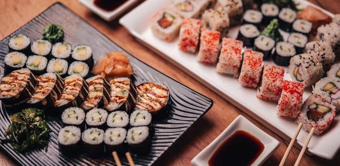 Čtvero sushi menu