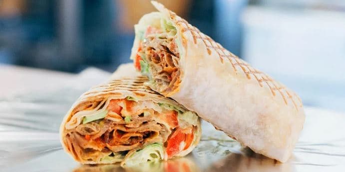 Falafel/kebab wrap či kebab sandwich dle výběru 