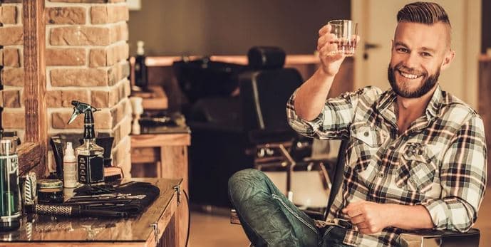 Barber péče a sklenka Jack Daniel's Tennessee