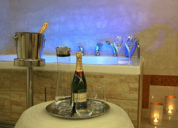 Privátní vinné wellness pro dva