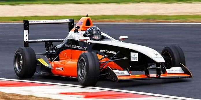 7 kol jízdy ve formuli pro 1 osobu