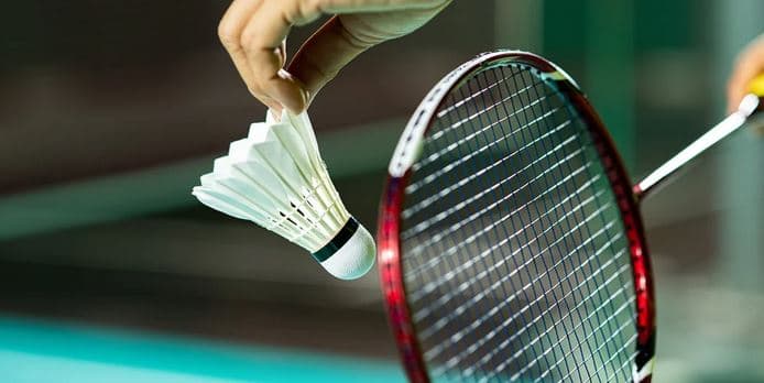 Hodina badmintonu pro dva hráče