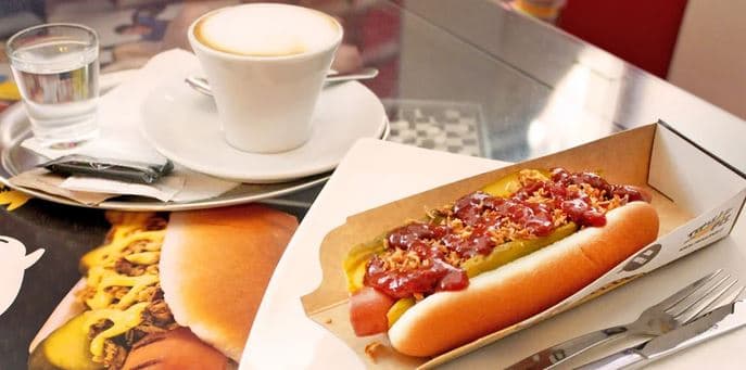 Hot dog s nápojem dle výběru