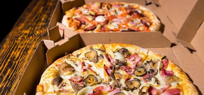 1× pizza (ø 32 cm) podle výběru 