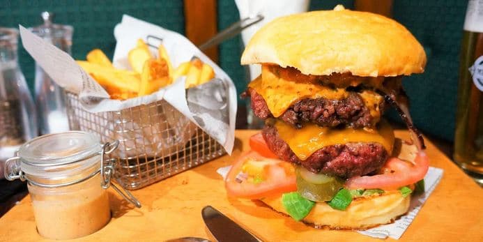 Big Boy Burger na prkně