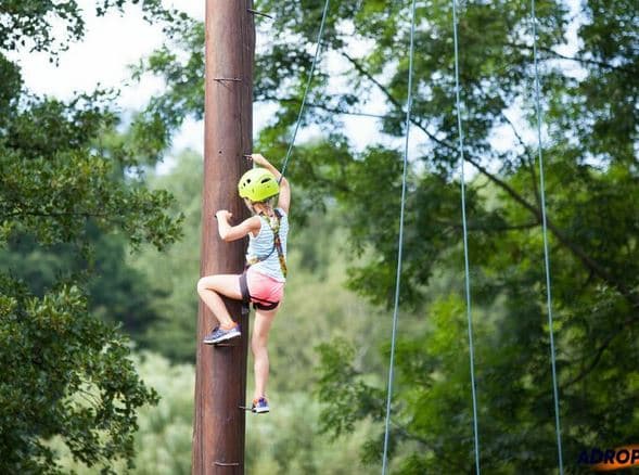 Bezpečný adrenalin v lanovém centru Malá Skála