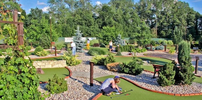 Venkovní adventure golf