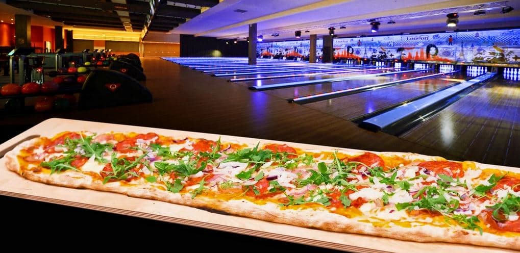 Metrová pizza Scrocchiarella 