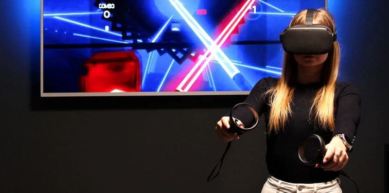 60 minut ve virtuálním studiu 