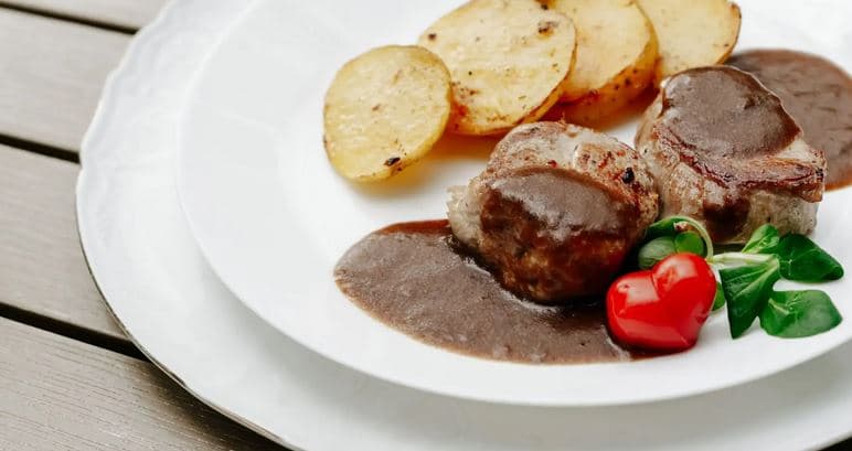 Degustační menu o třech chodech vč. vína pro dva