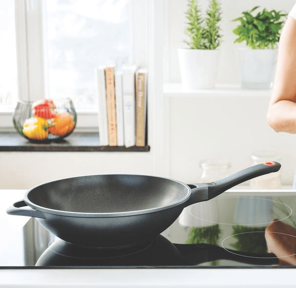 Wok pánev z litého hliníku, 30cm