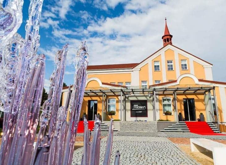 Sklárna Moser – klenot českého skla