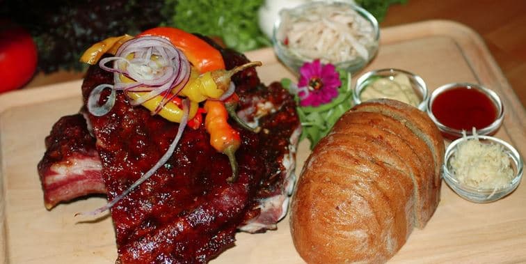 600 g pikantních smažených křidýlek