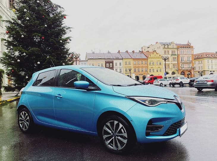 Jízda v elektromobilu ZOE na den od značky Renault