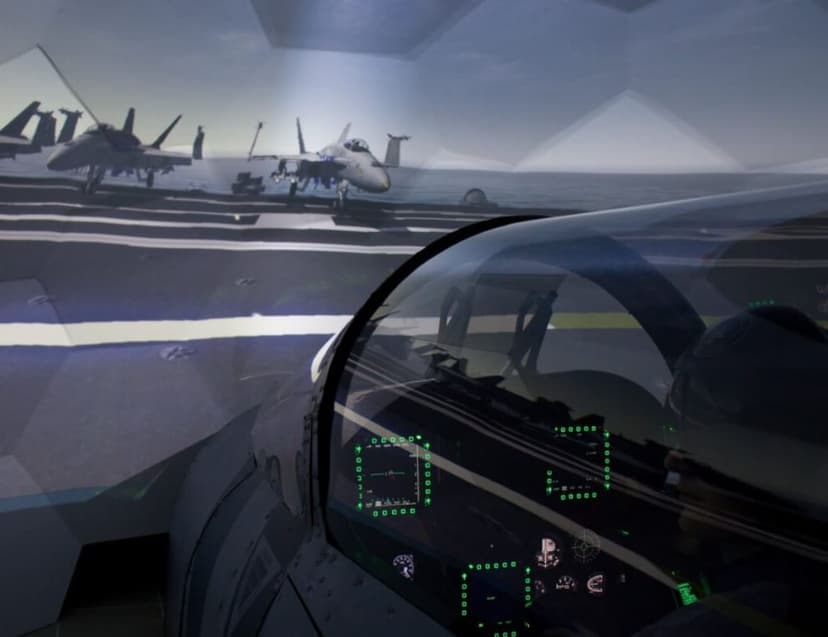 Simulátor letu ve stíhačce F/A-18 Hornet po 15 min