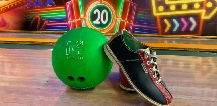 1 hod. bowlingu až pro 6 osob