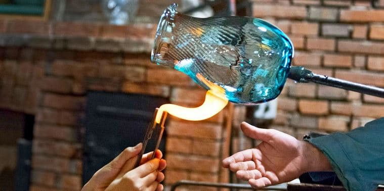 Otevřený voucher na exkurzi do sklárny a menu
