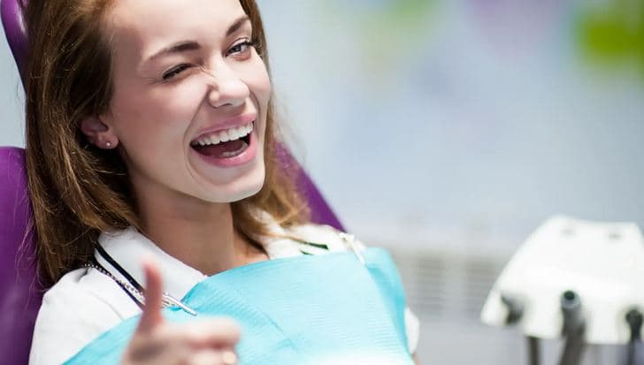 Dentální hygiena pro dospělé včetně Air Flow